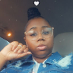Meet your Posher, Briana